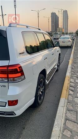 تويوتا لاندكروزر